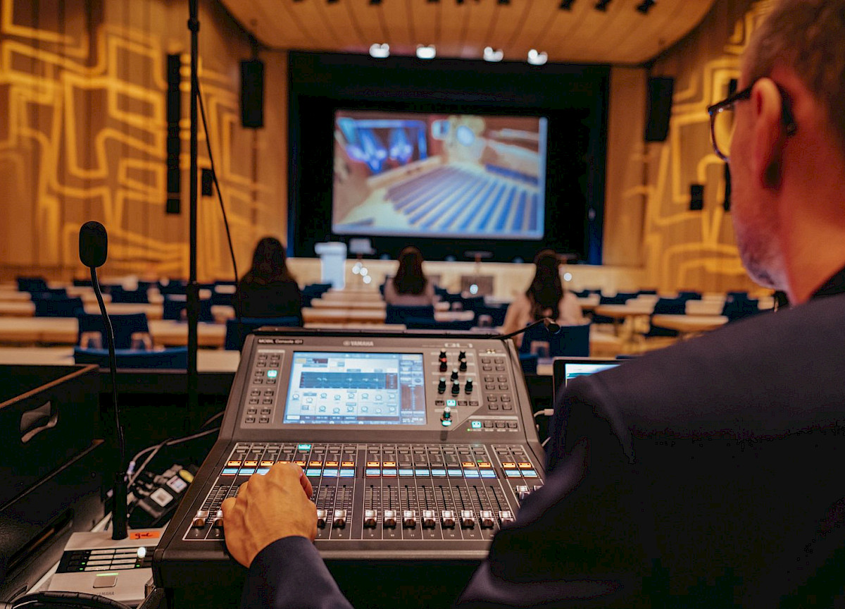 Grosser Saal Eventtechnik Tagungslocation Münchener Umland